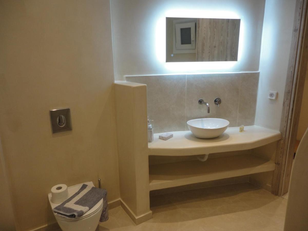 Triena Apartments Fira  Bagian luar foto