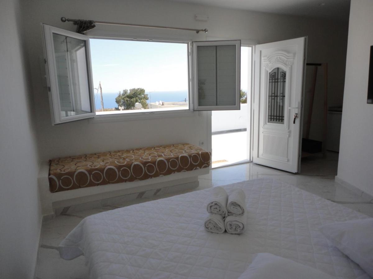 Triena Apartments Fira  Bagian luar foto