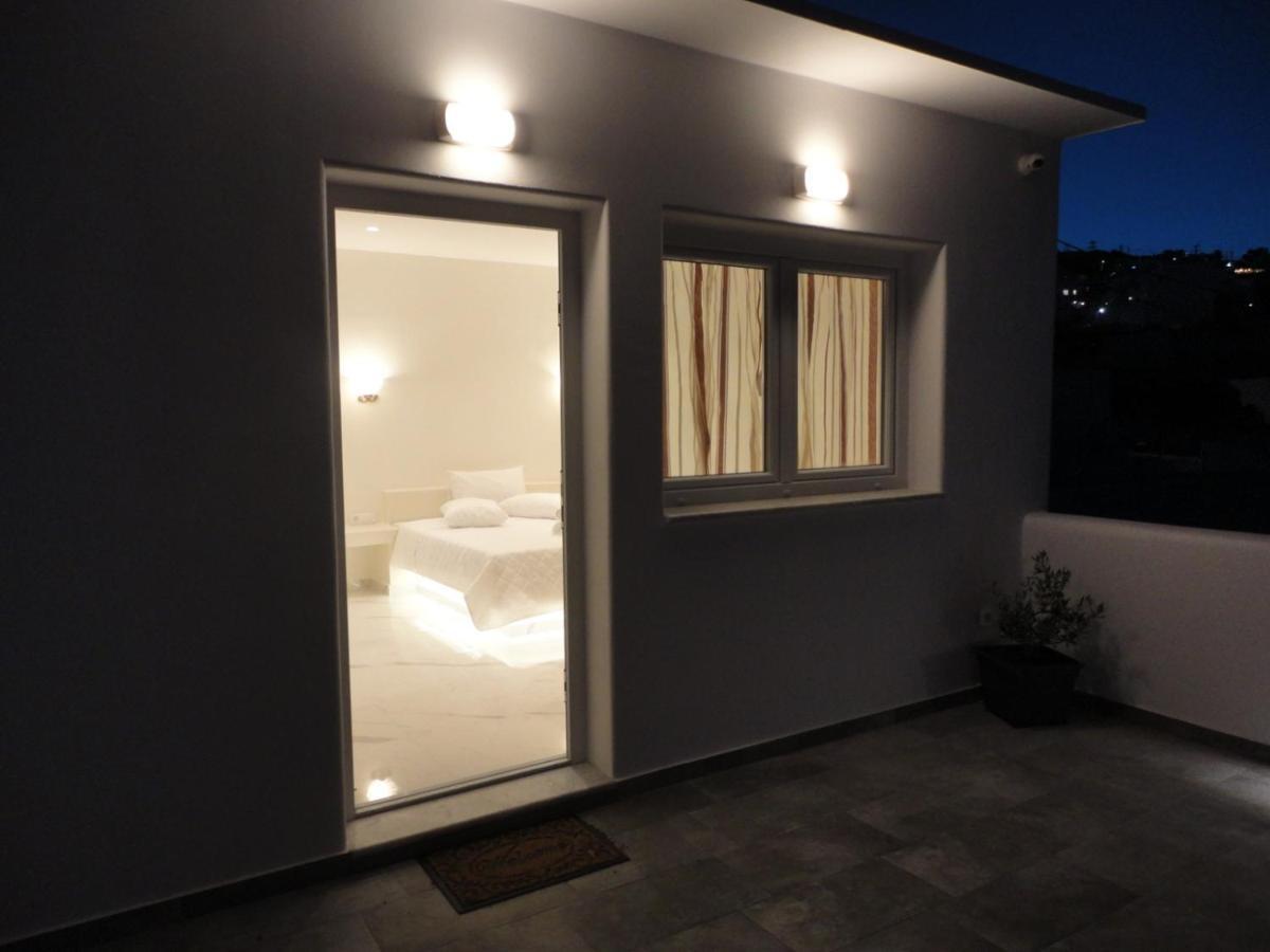 Triena Apartments Fira  Bagian luar foto