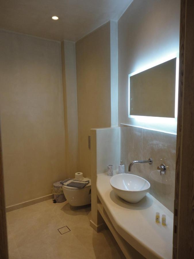 Triena Apartments Fira  Bagian luar foto