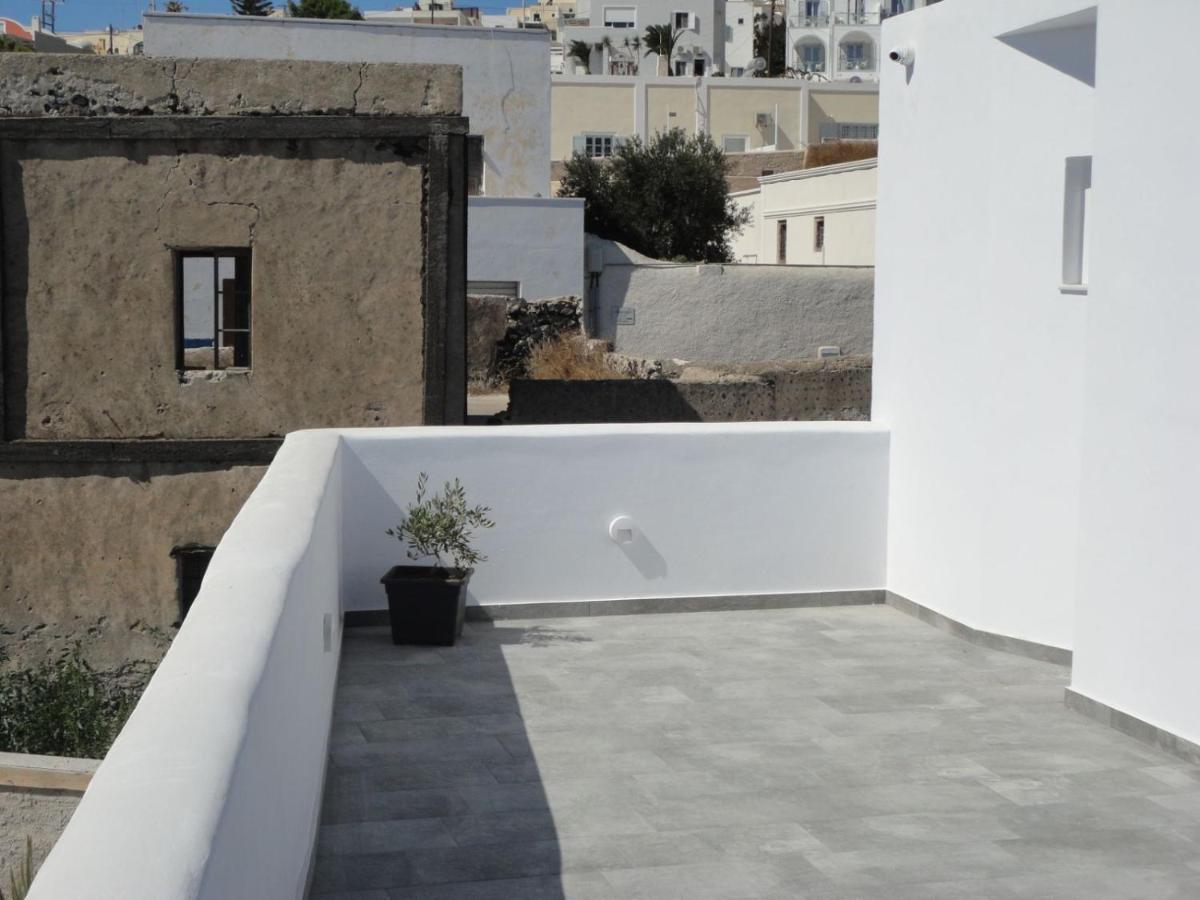 Triena Apartments Fira  Bagian luar foto