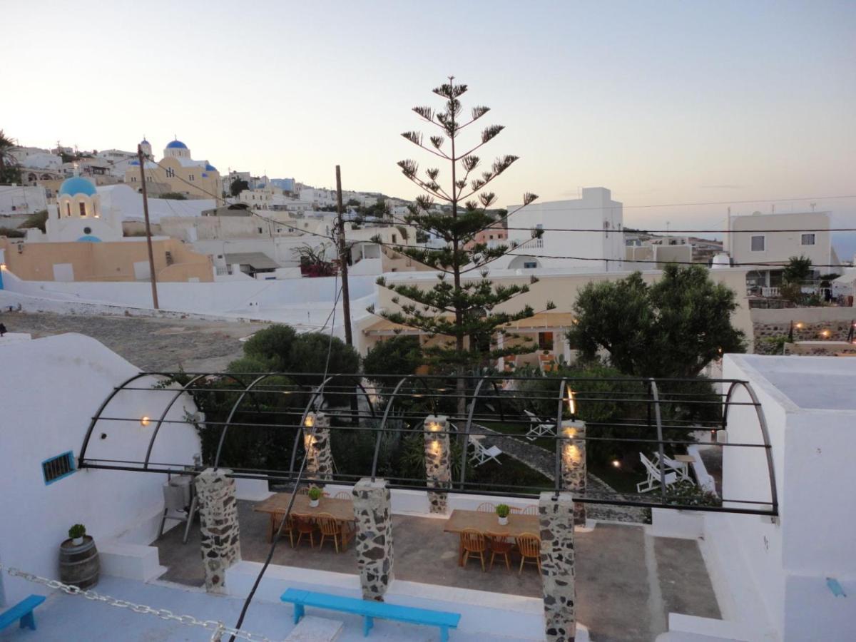 Triena Apartments Fira  Bagian luar foto